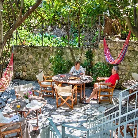 Nefeli Agios Nikitas