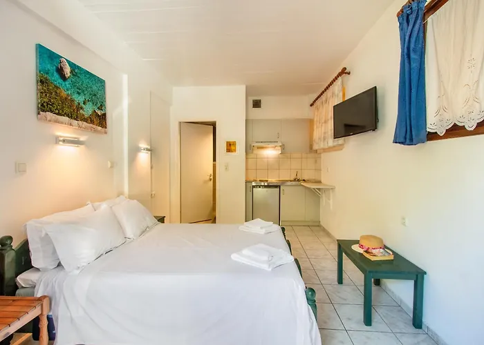 Nefeli Hotel Agios Nikitas