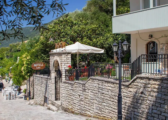 Nefeli Áyios Nikítas